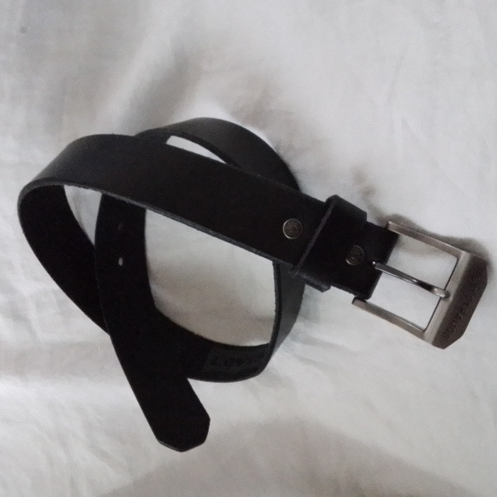 Levi’s Black Genuine Leather Belt size 30